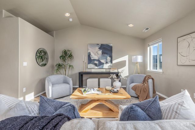6334 S Kelso Way, Boise, ID 83709