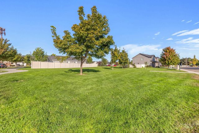 6334 S Kelso Way, Boise, ID 83709