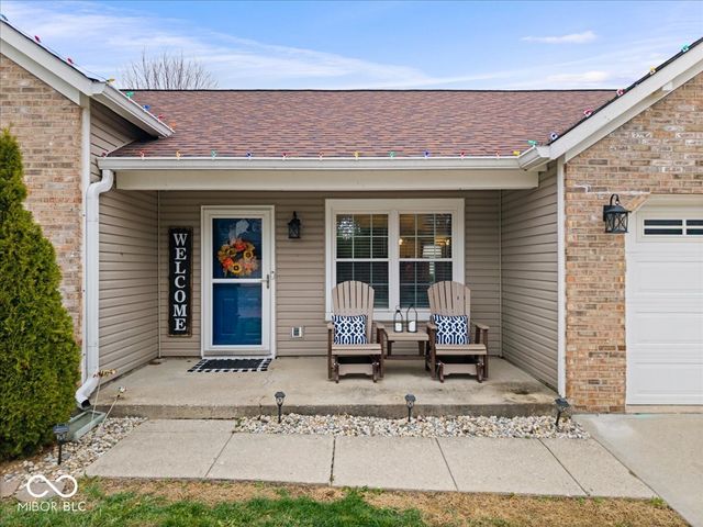 745 Sable Ridge Drive, Greenwood, IN 46142