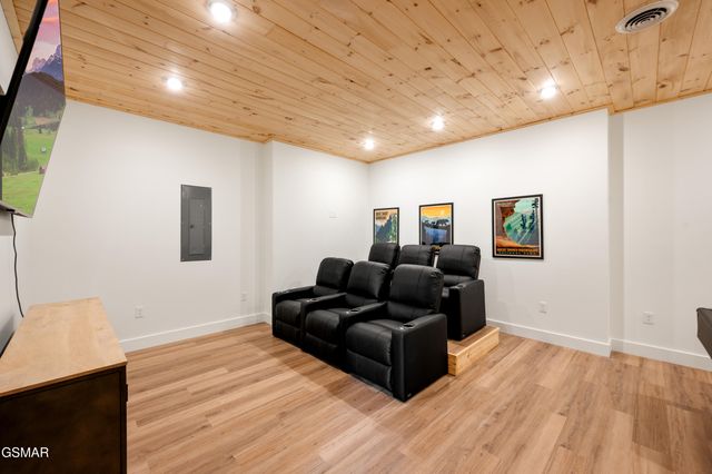 1318 Reedmont Way, Sevierville, TN 37876