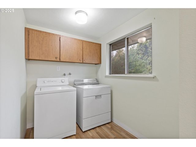 3210 Ne 2ND Ct, Gresham, OR 97030