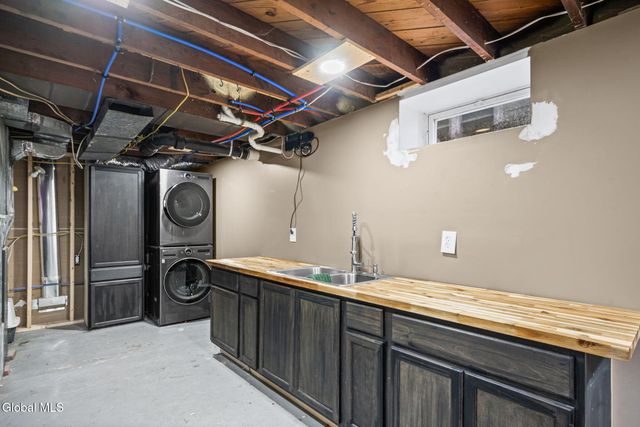2527 1st Avenue, Rotterdam, NY 12303