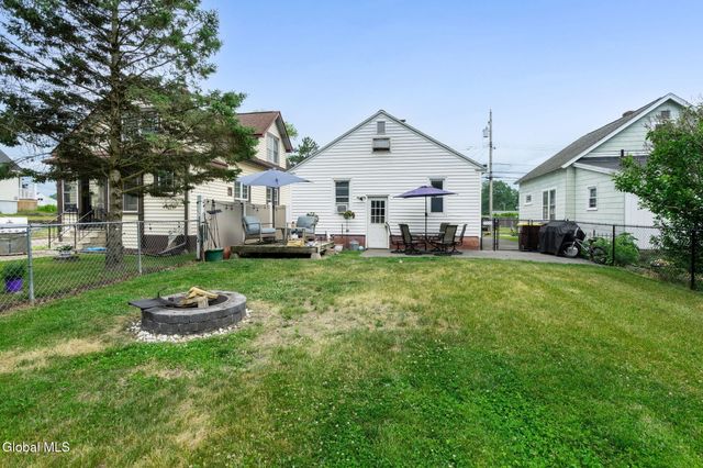 2527 1st Avenue, Rotterdam, NY 12303