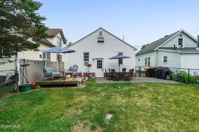 2527 1st Avenue, Rotterdam, NY 12303