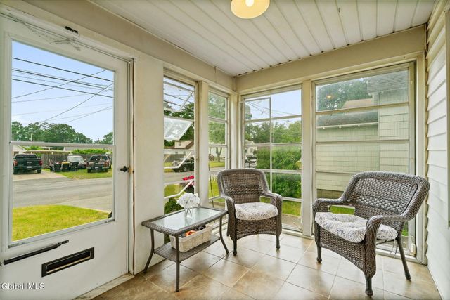 2527 1st Avenue, Rotterdam, NY 12303