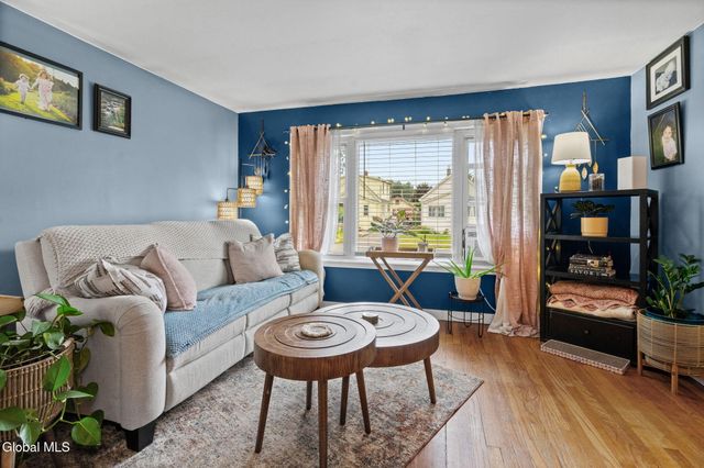 2527 1st Avenue, Rotterdam, NY 12303