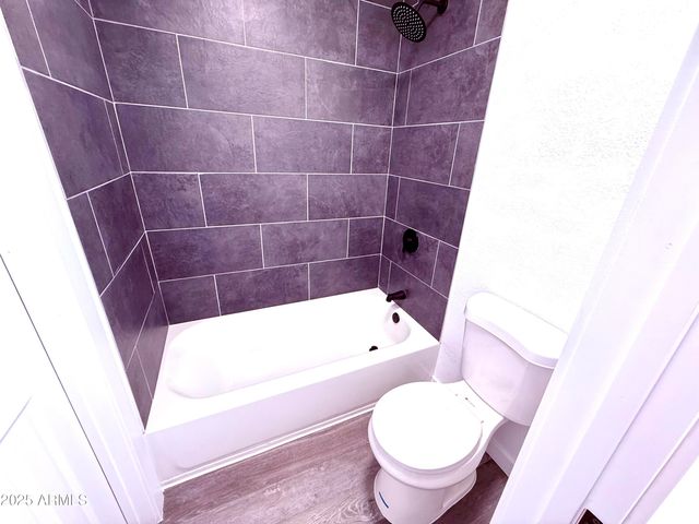 1009 E CHIPMAN Road, Phoenix, AZ 85040