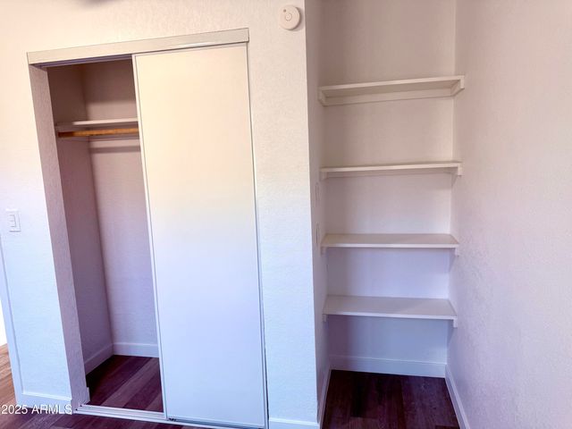 1009 E CHIPMAN Road, Phoenix, AZ 85040