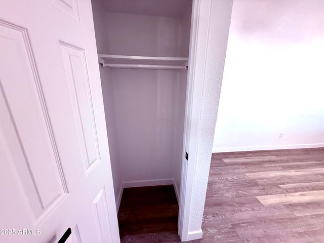 1009 E CHIPMAN Road, Phoenix, AZ 85040