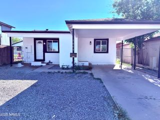 1009 E CHIPMAN Road, Phoenix, AZ 85040