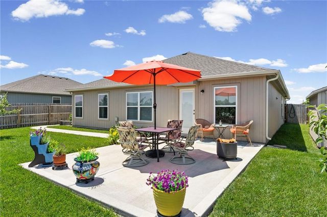 8000 SE 6th Terrace, Blue Springs, MO 64014