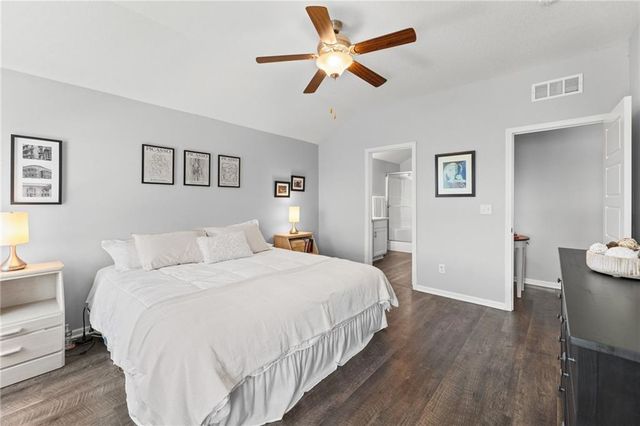 8000 SE 6th Terrace, Blue Springs, MO 64014