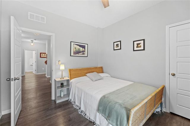 8000 SE 6th Terrace, Blue Springs, MO 64014
