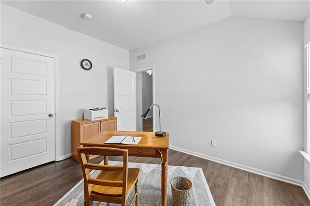 8000 SE 6th Terrace, Blue Springs, MO 64014