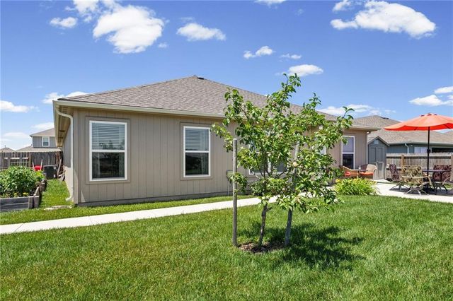 8000 SE 6th Terrace, Blue Springs, MO 64014