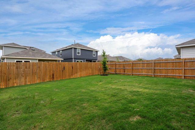209 Ehrlich ST, Kyle, TX 78640