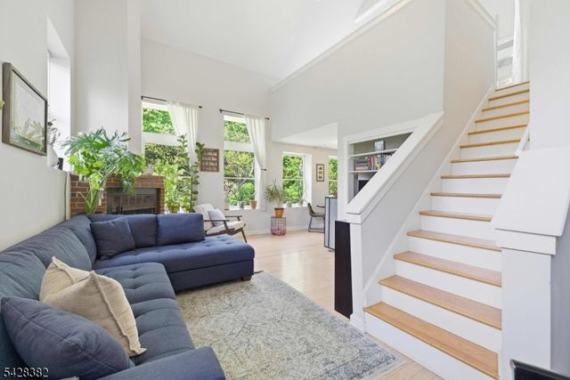 5 Center Ave 9, Morris Twp., NJ 07960