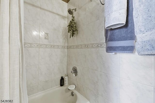 5 Center Ave 9, Morris Twp., NJ 07960