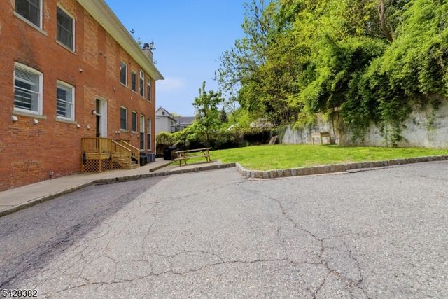 5 Center Ave 9, Morris Twp., NJ 07960