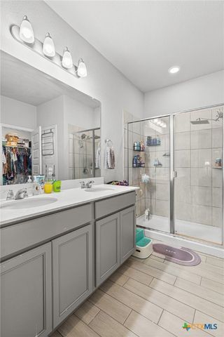 205 Unforgiven Lane, Jarrell, TX 76537