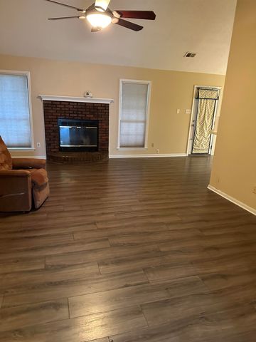 7551 MEADOWLAND DR, Memphis, TN 38133