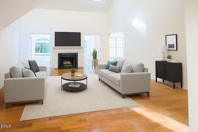 2423 Old Oxford Road, Durham, NC 27704