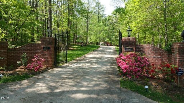 2423 Old Oxford Road, Durham, NC 27704