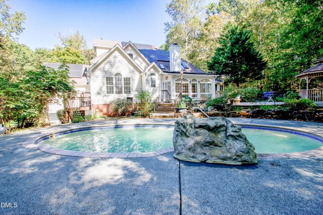 2423 Old Oxford Road, Durham, NC 27704