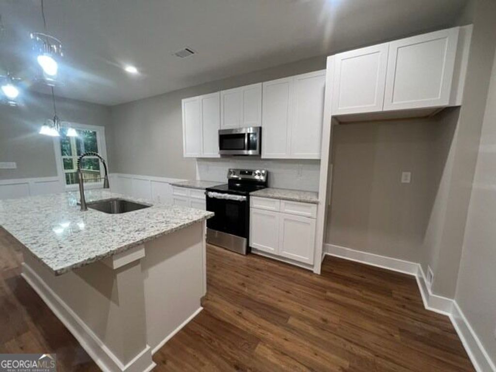296 Stonington Drive, Mount Airy, GA 30563 — photo 4