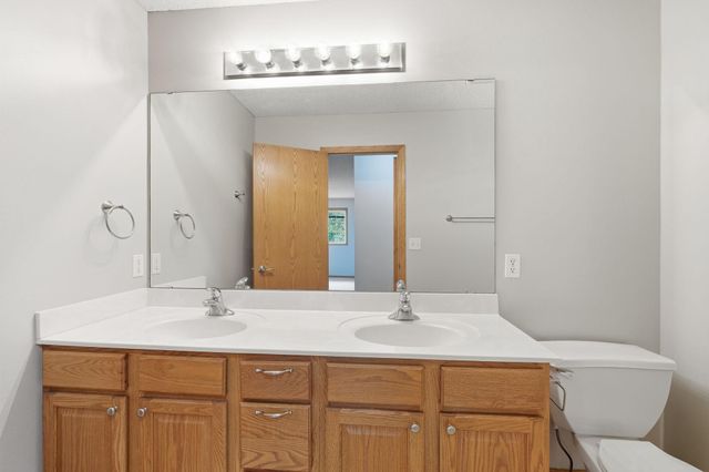 13853 Dahlia Drive, Rogers, MN 55374