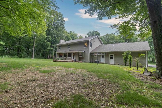 N2559 PLEASANT VIEW LANE, Waupaca, WI 54981