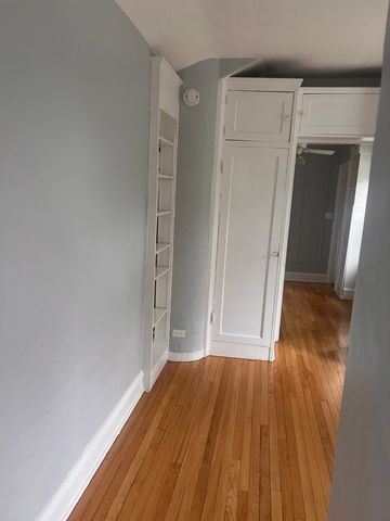 1155 N Saint Johns Avenue F, Highland Park, IL 60035