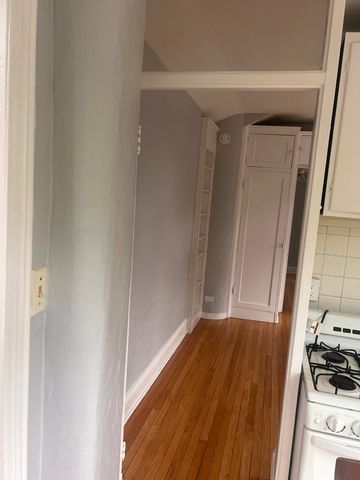1155 N Saint Johns Avenue F, Highland Park, IL 60035