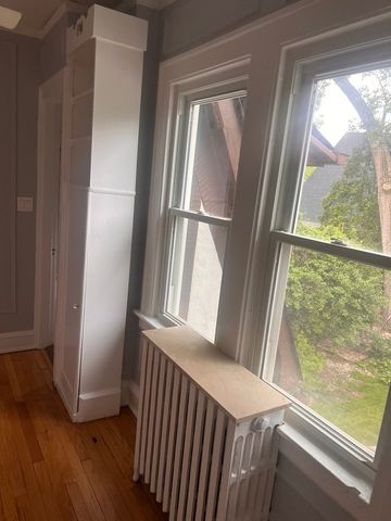 1155 N Saint Johns Avenue F, Highland Park, IL 60035