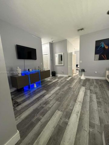 21525 SW 87th Ct, Cutler Bay, FL 33189