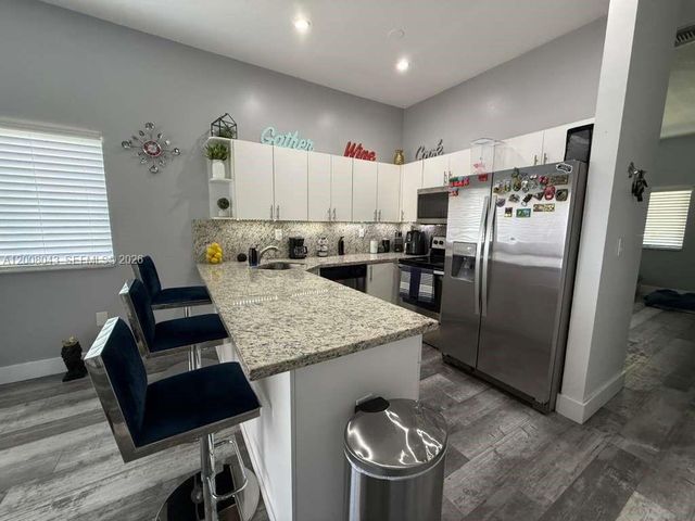 21525 SW 87th Ct, Cutler Bay, FL 33189