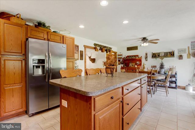 145 ROBERTS RD, Littlestown, PA 17340