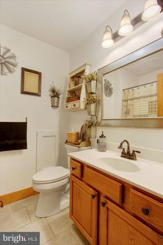 145 ROBERTS RD, Littlestown, PA 17340