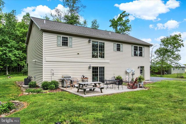 145 ROBERTS RD, Littlestown, PA 17340