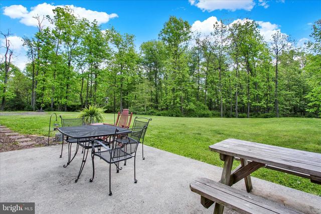 145 ROBERTS RD, Littlestown, PA 17340