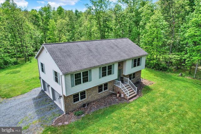 145 ROBERTS RD, Littlestown, PA 17340