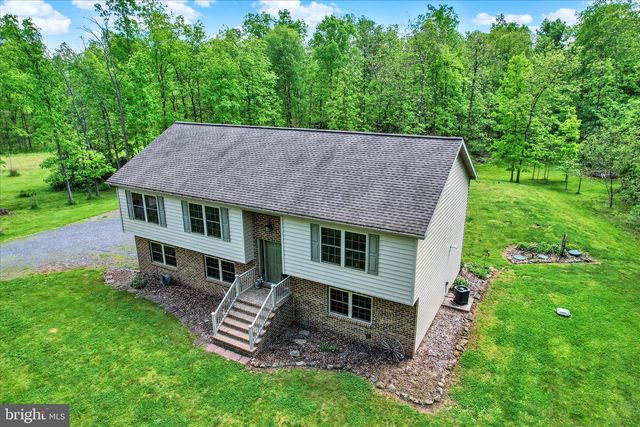 145 ROBERTS RD, Littlestown, PA 17340
