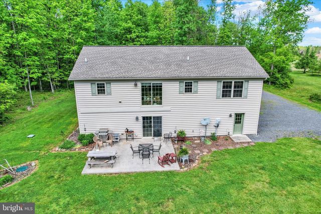 145 ROBERTS RD, Littlestown, PA 17340