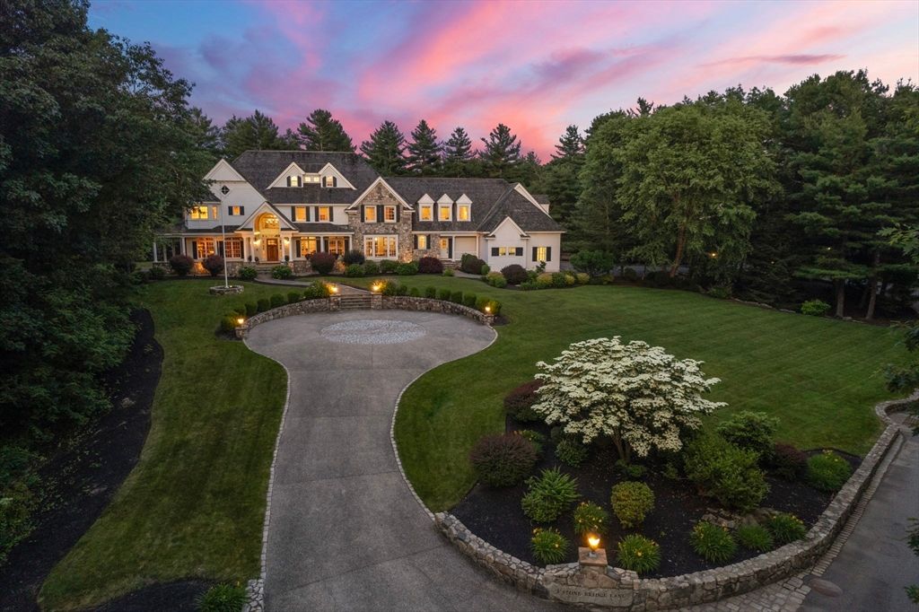 3 Stone Bridge Lane, Milton, MA 02186