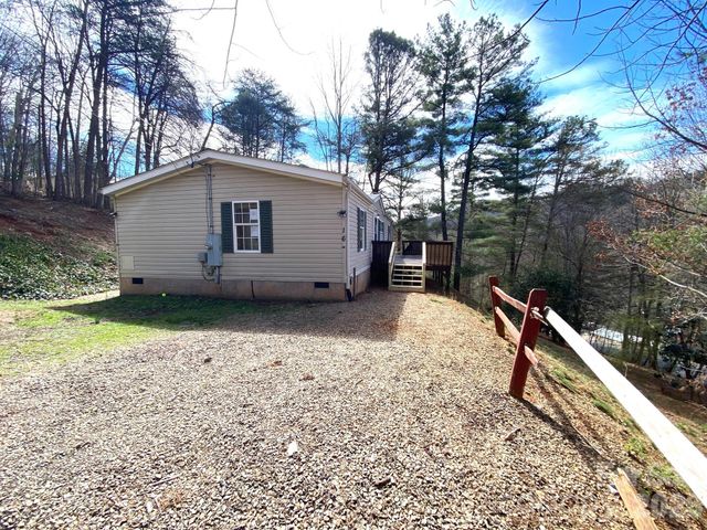 16 Molly Lane, Candler, NC 28715