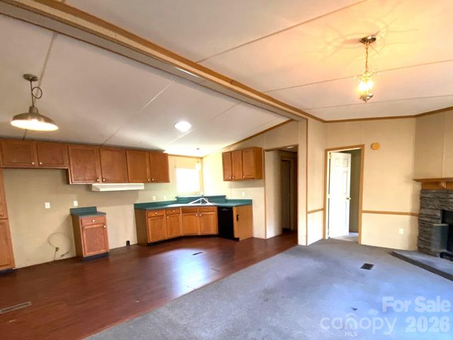 16 Molly Lane, Candler, NC 28715