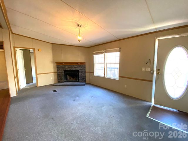 16 Molly Lane, Candler, NC 28715