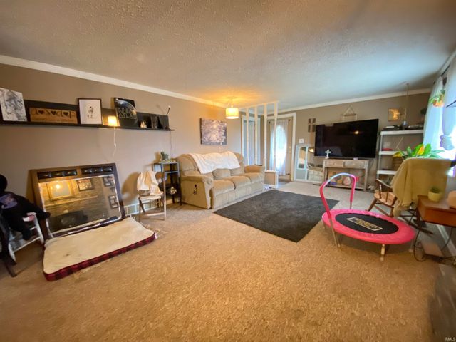 6066 W State Road 60, Mitchell, IN 47446