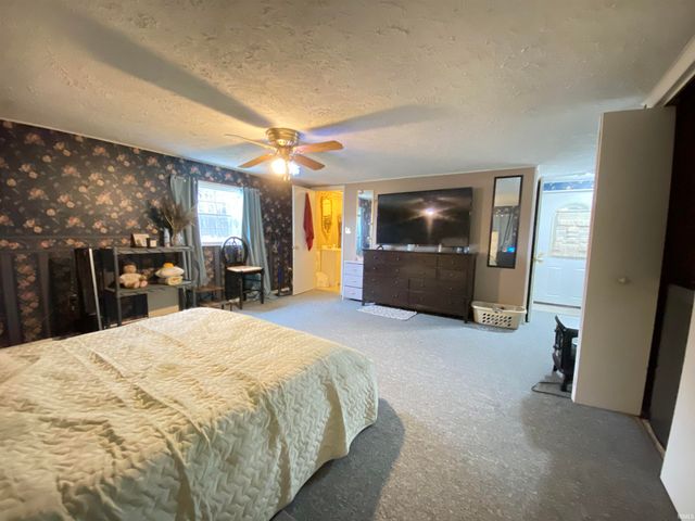 6066 W State Road 60, Mitchell, IN 47446