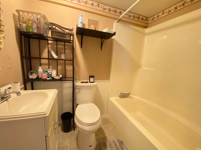 6066 W State Road 60, Mitchell, IN 47446